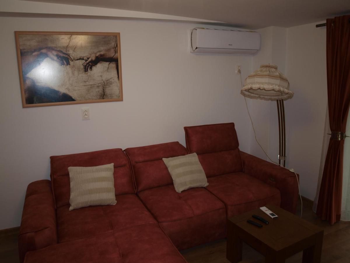 Amavera Apartment Târgu Jiu Extérieur photo