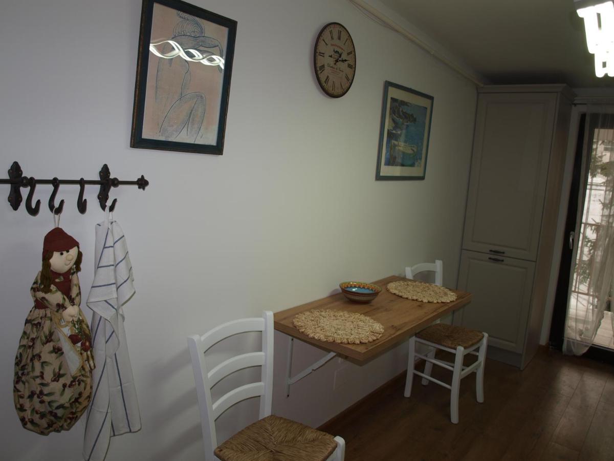 Amavera Apartment Târgu Jiu Extérieur photo