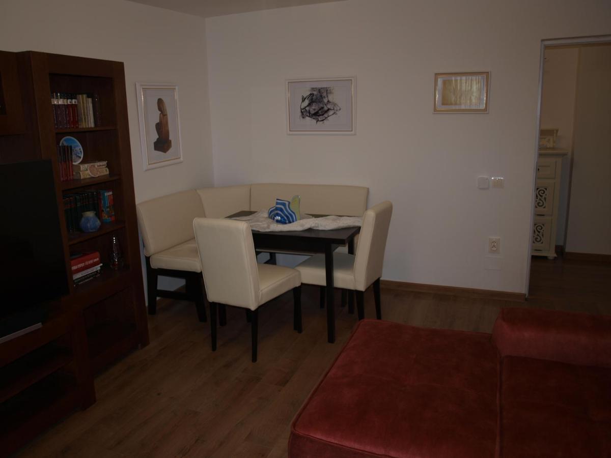 Amavera Apartment Târgu Jiu Extérieur photo